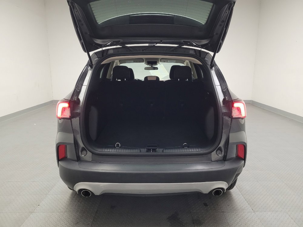 Used 2020 Ford Escape SE FWD image 29