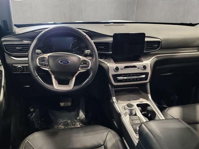 Used 2021 Ford Explorer XLT w/ Equipment Group 202A image 15