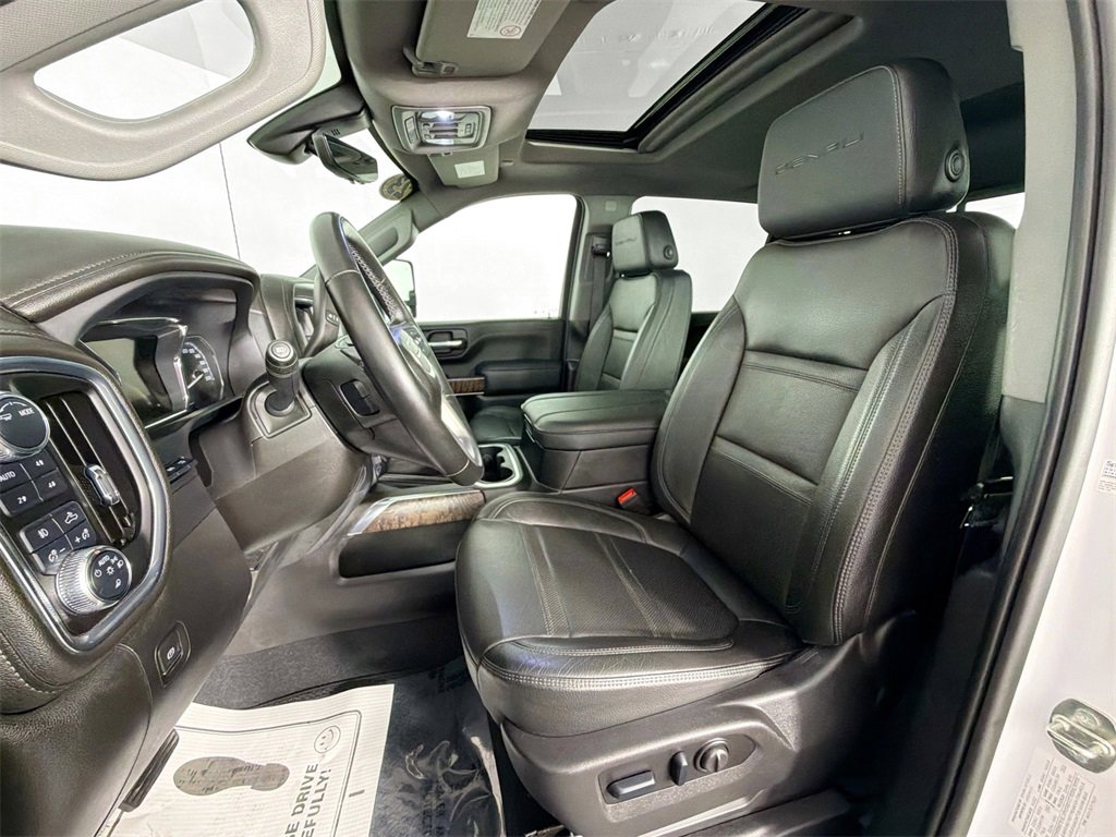 Used 2023 GMC Sierra 3500 Denali w/ Denali Ultimate Package image 20