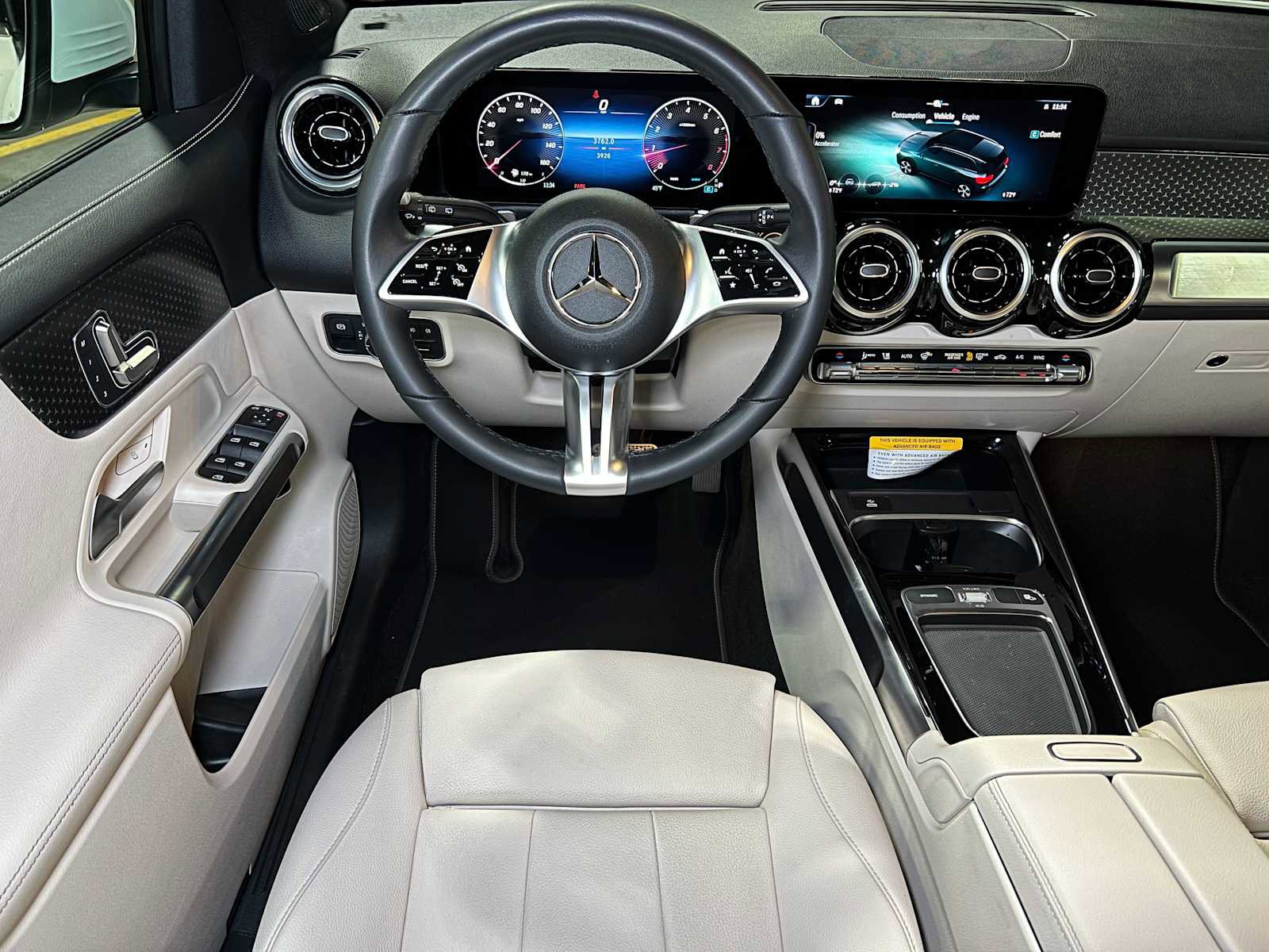 Certified 2025 Mercedes-Benz GLB 250 4MATIC image 38