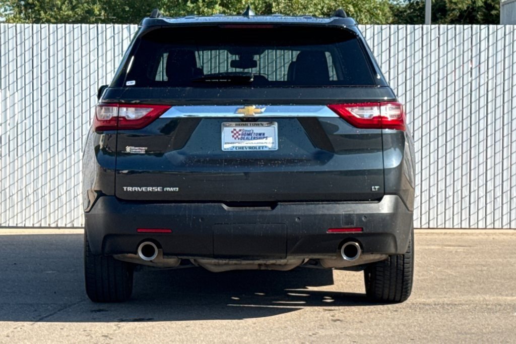 Used 2021 Chevrolet Traverse LT w/ LT Premium Package image 5