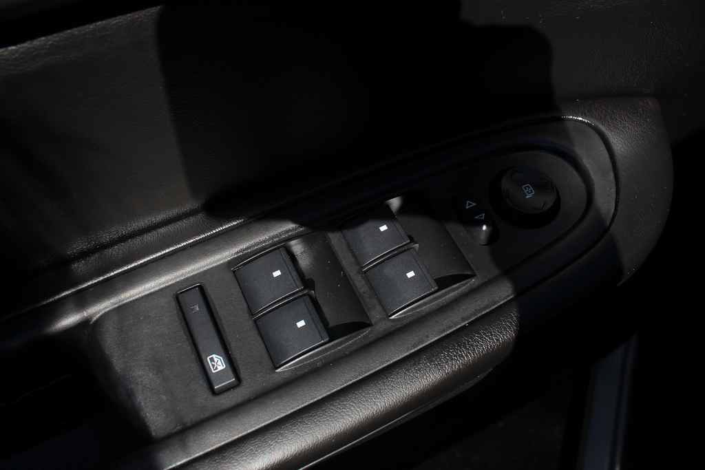 Used 2016 Chevrolet Traverse LT w/ Traveler's Package AWD/4WD image 12