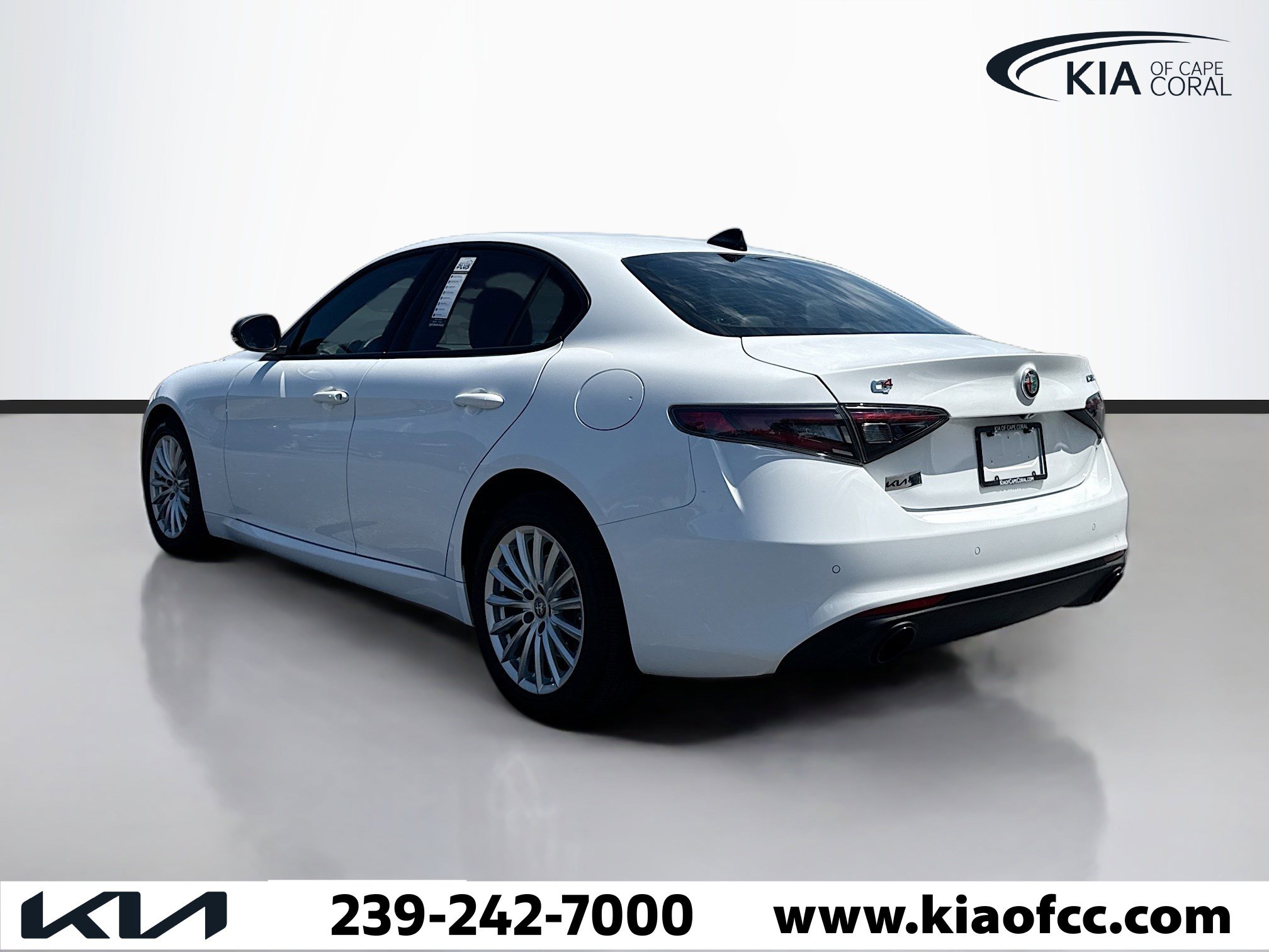 Used 2024 Alfa Romeo Giulia Sprint image 3