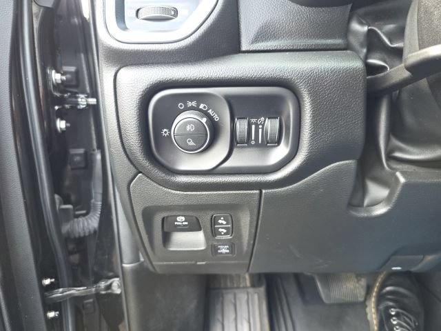 Used 2025 RAM 1500 Big Horn AWD/4WD image 17