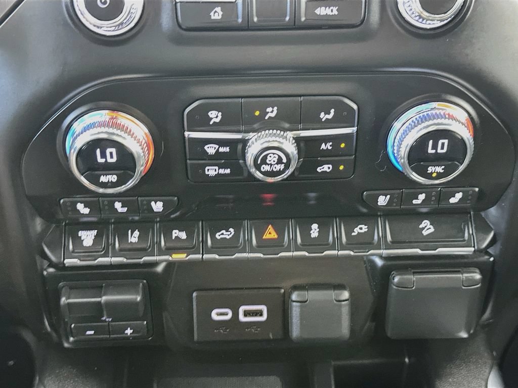 Used 2023 GMC Sierra 2500 AT4 w/ AT4 Premium Plus Package AWD/4WD image 18