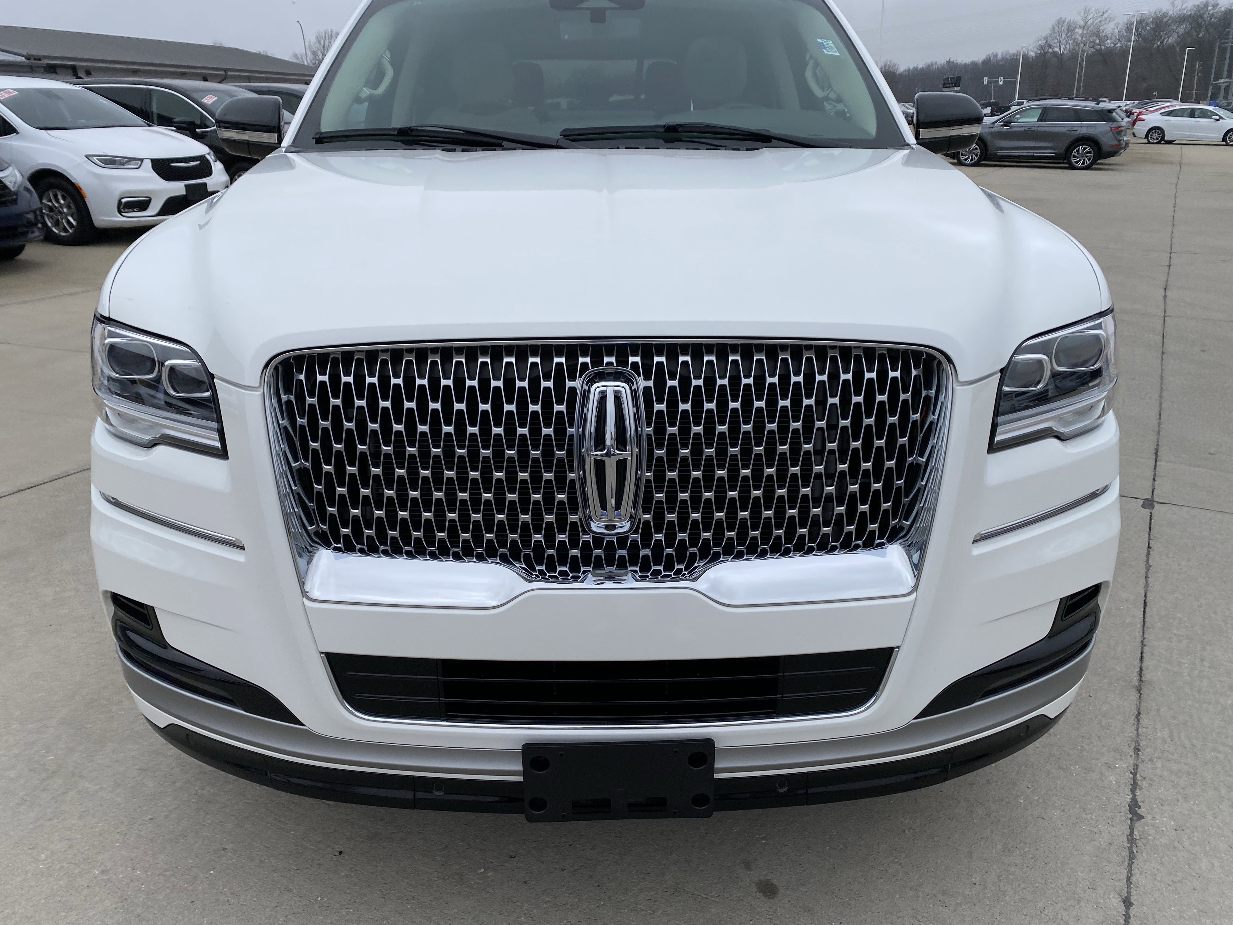 Used 2024 Lincoln Navigator Premiere image 19