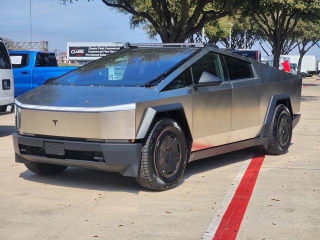 Used 2024 Tesla Cybertruck AWD Crew Cab image 9