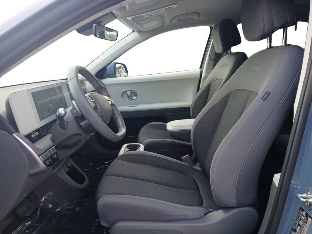 Used 2024 Hyundai Ioniq 5 SE RWD image 9