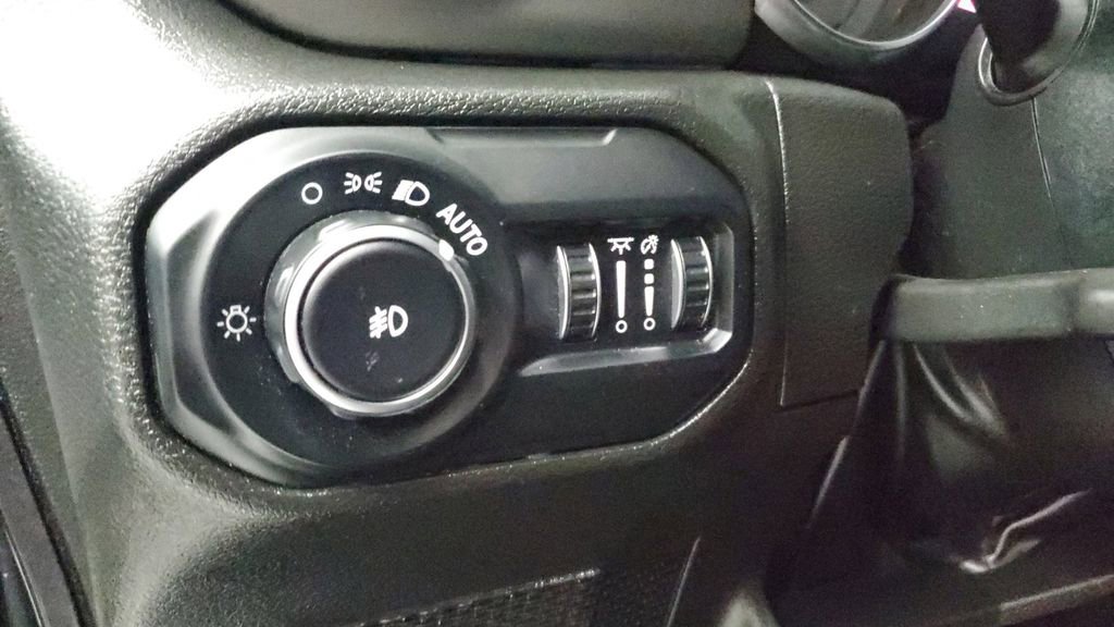 Used 2022 Jeep Wrangler Sport AWD/4WD image 20