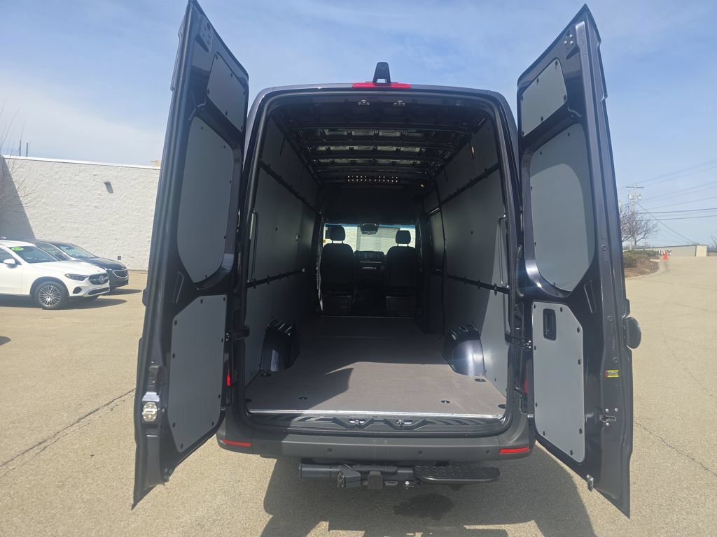 New 2026 Mercedes-Benz Sprinter 2500 image 21
