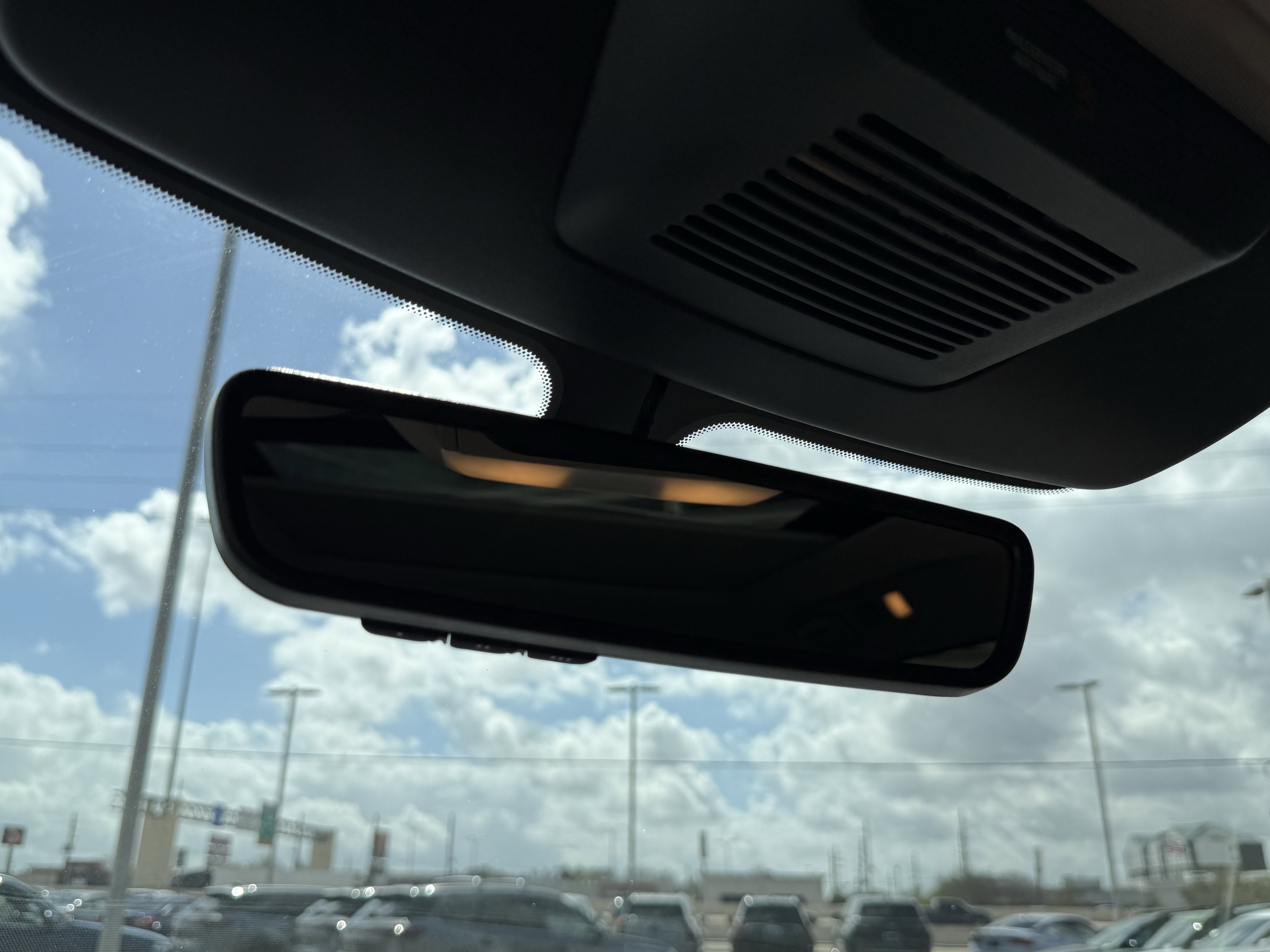 Used 2025 Nissan Pathfinder Platinum w/ Cargo Package image 25