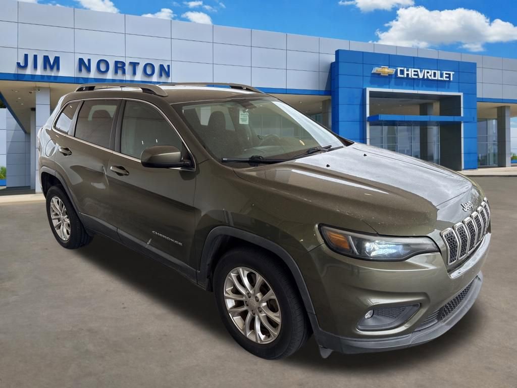 Used 2019 Jeep Cherokee Latitude w/ Popular Appearance Group