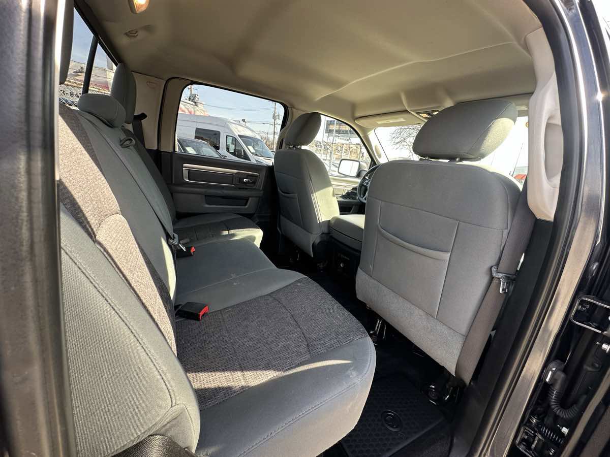 Used 2016 RAM 1500 Big Horn image 24