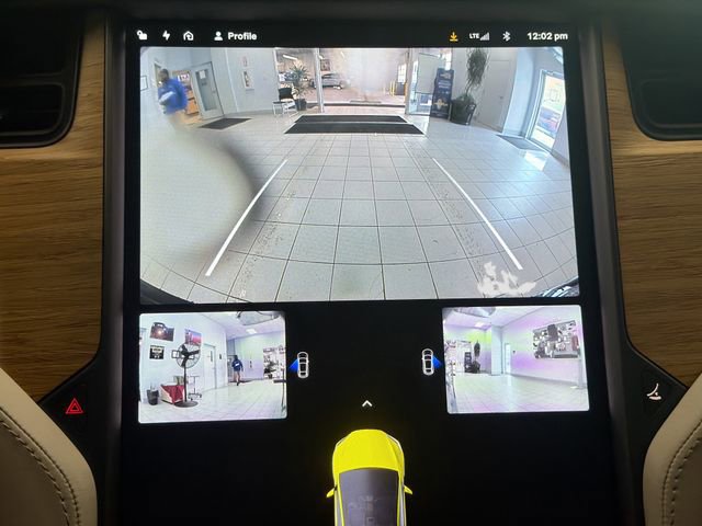 Used 2018 Tesla Model X 75D image 12