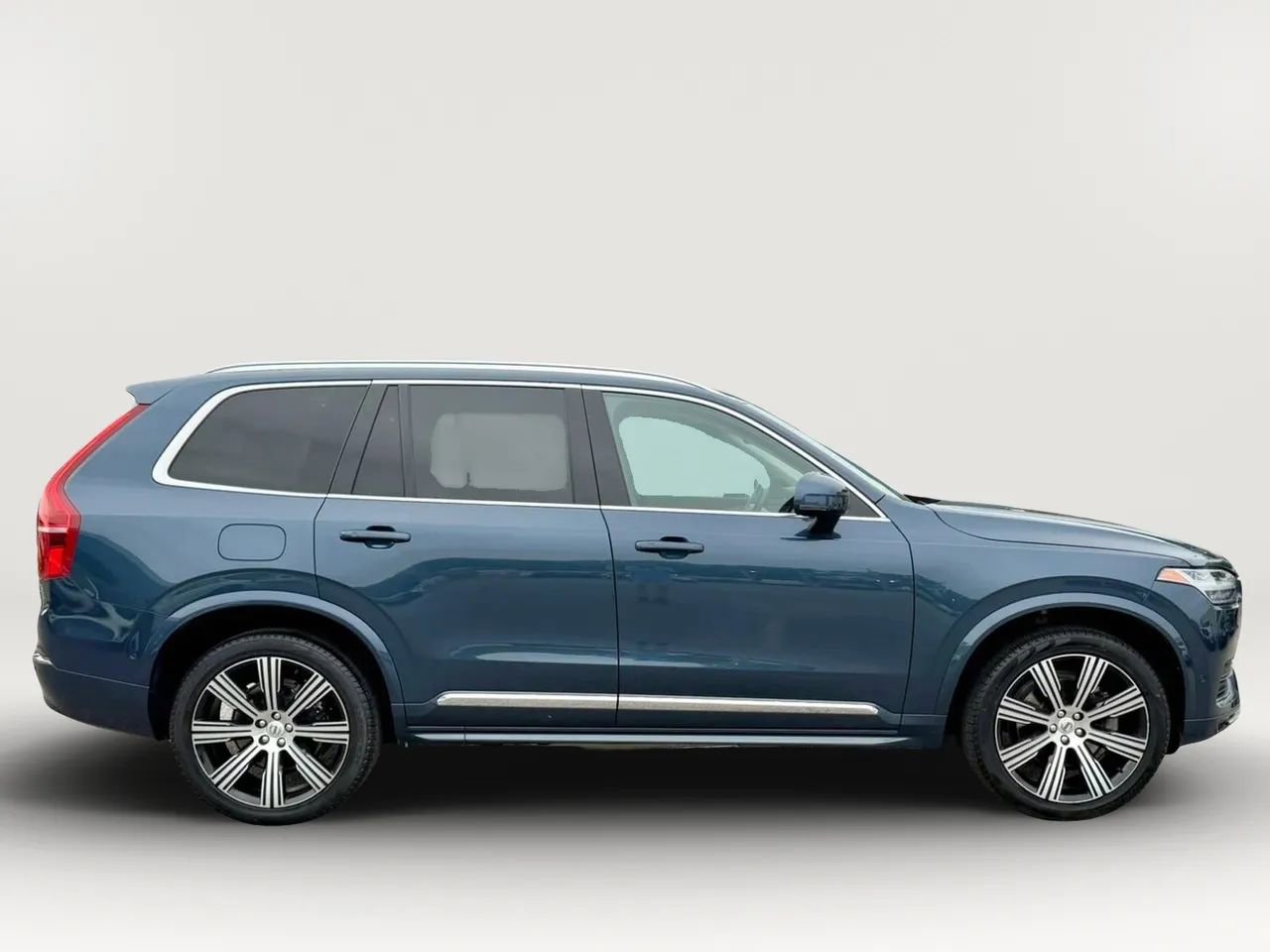 Used 2023 Volvo XC90 B6 Ultimate AWD/4WD image 8