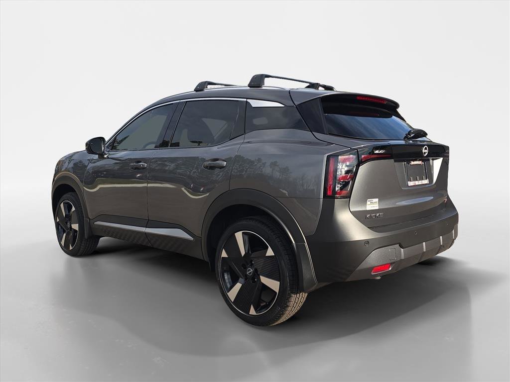 New 2026 Nissan Kicks SR FWD video 3