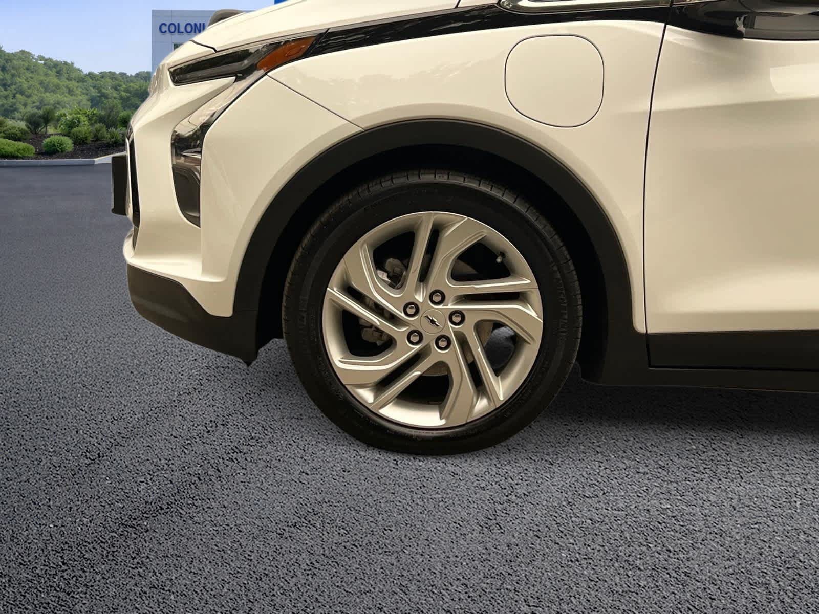 Certified 2023 Chevrolet Bolt LT w/ Driver Confidence Package FWD image 11