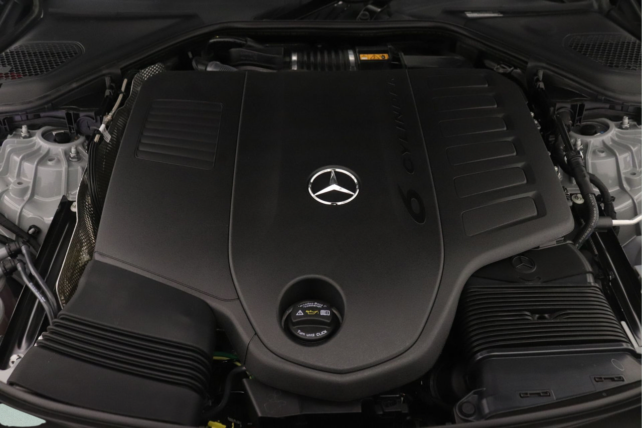 New 2026 Mercedes-Benz E 450 4MATIC Sedan image 9