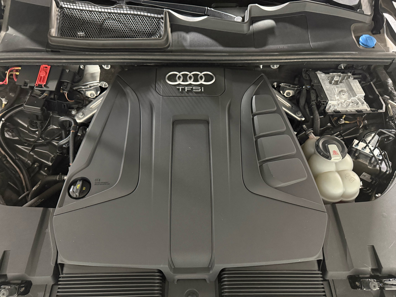 Used 2018 Audi Q7 2.0T Premium Plus w/ Premium Plus Package image 46