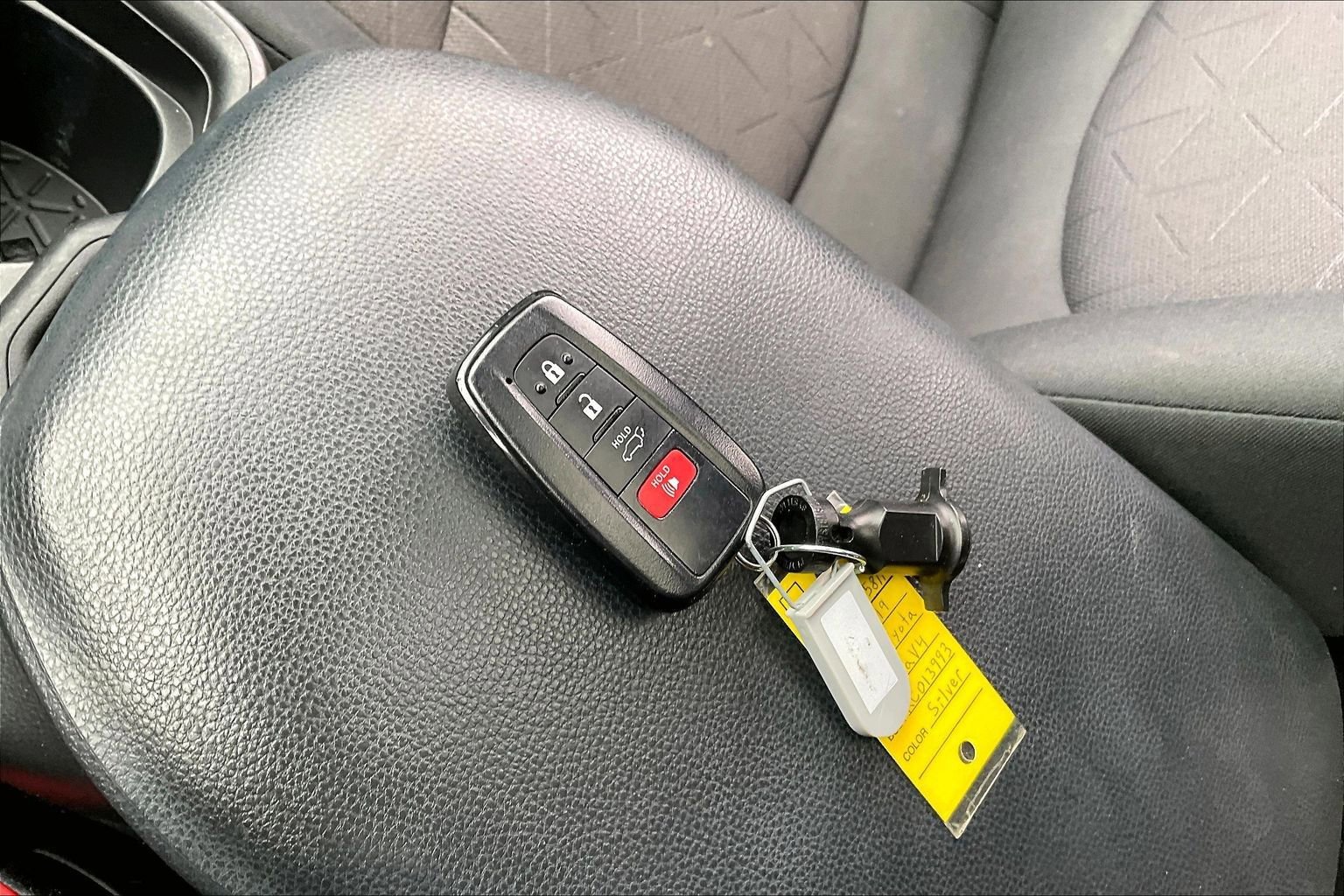 Used 2019 Toyota RAV4 XLE image 35