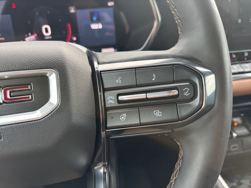 Used 2024 GMC Canyon AT4 w/ AT4 Premium Package AWD/4WD image 19