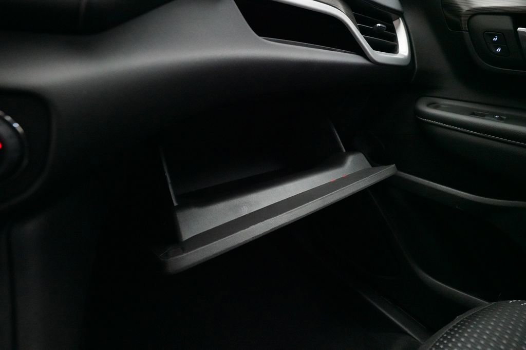 Used 2024 GMC Terrain SLE w/ Driver Convenience Package image 30