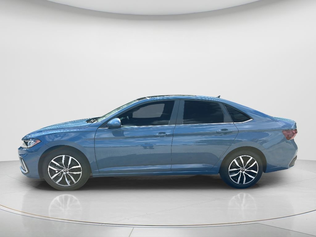 New 2026 Volkswagen Jetta SE image 2