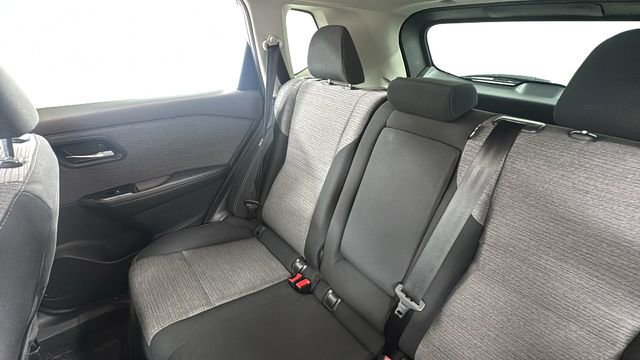 Certified 2023 Nissan Rogue SV image 14