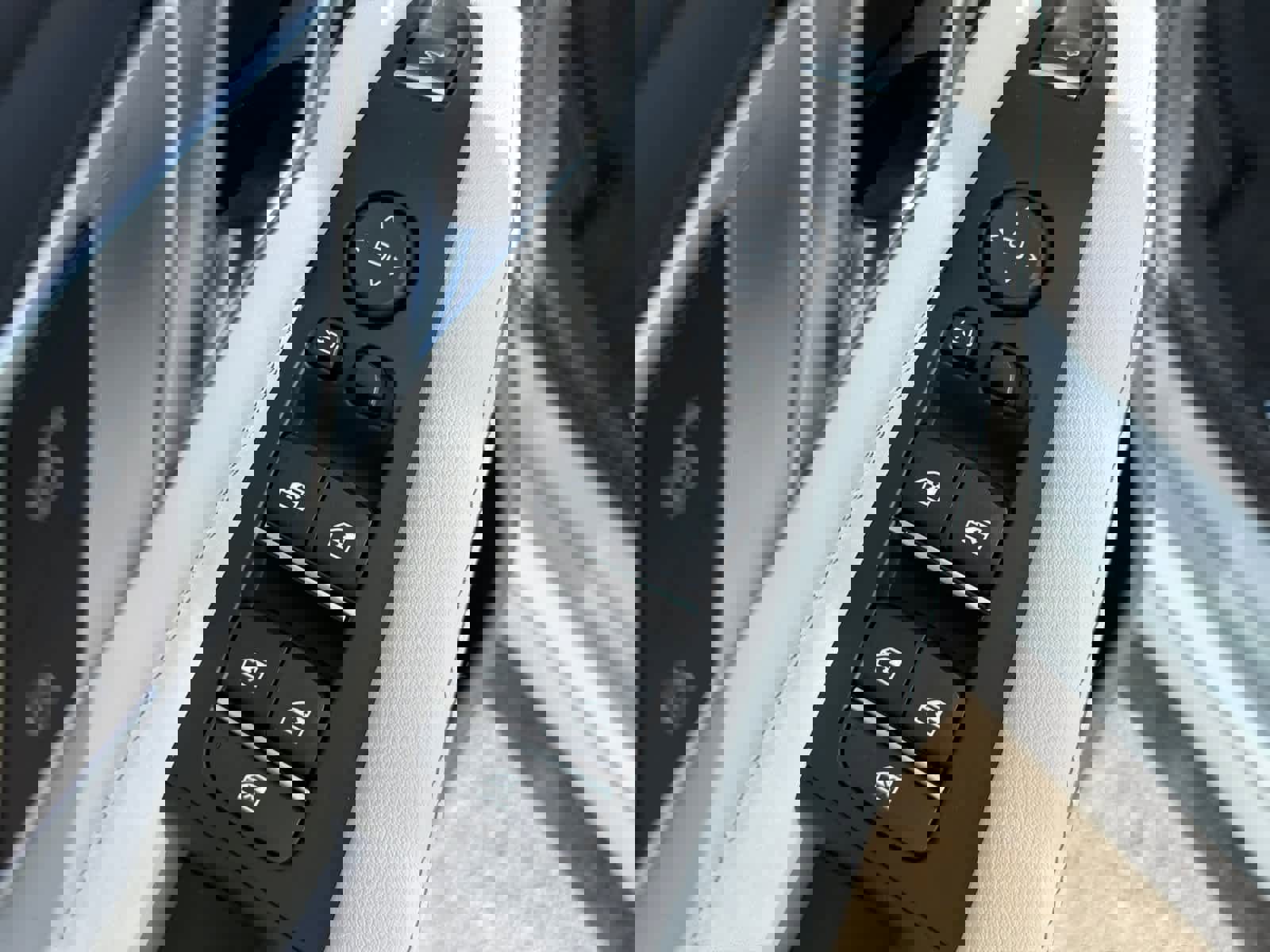 New 2026 BMW X5 xDrive50e w/ M Sport Package image 14