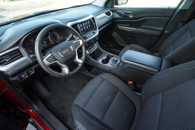 Used 2023 GMC Acadia SLE w/ Driver Convenience Package image 21