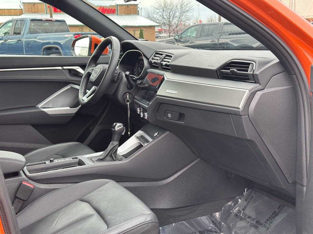 Used 2025 Audi Q3 2.0T Premium AWD/4WD image 21