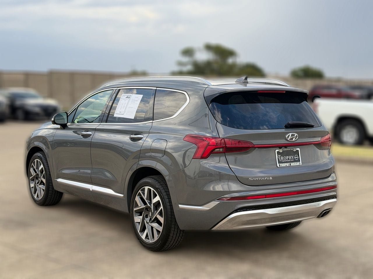 Used 2021 Hyundai Santa Fe Calligraphy w/ Cargo Package FWD image 6