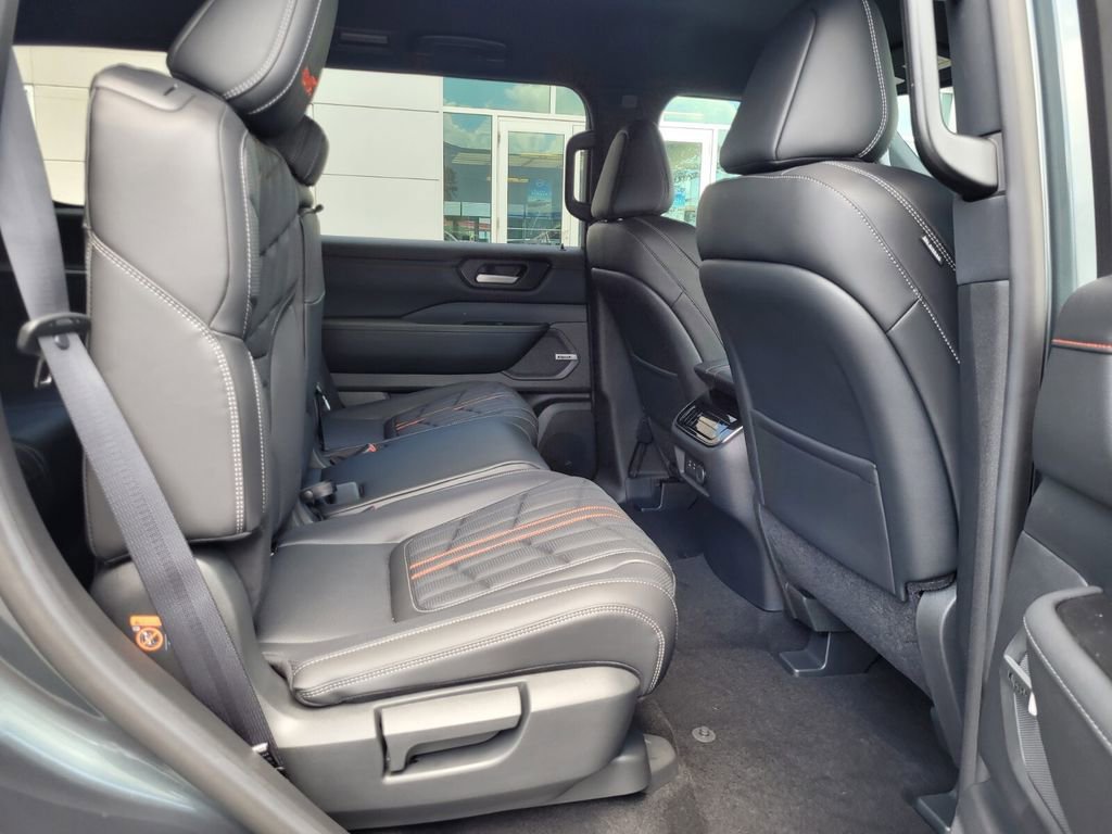 New 2025 Nissan Armada PRO-4X image 12