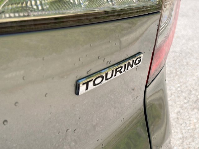 Used 2019 Honda Pilot Touring image 11