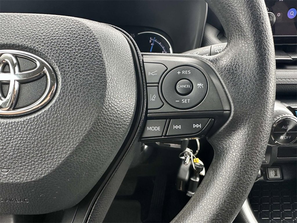 Used 2024 Toyota RAV4 LE image 13