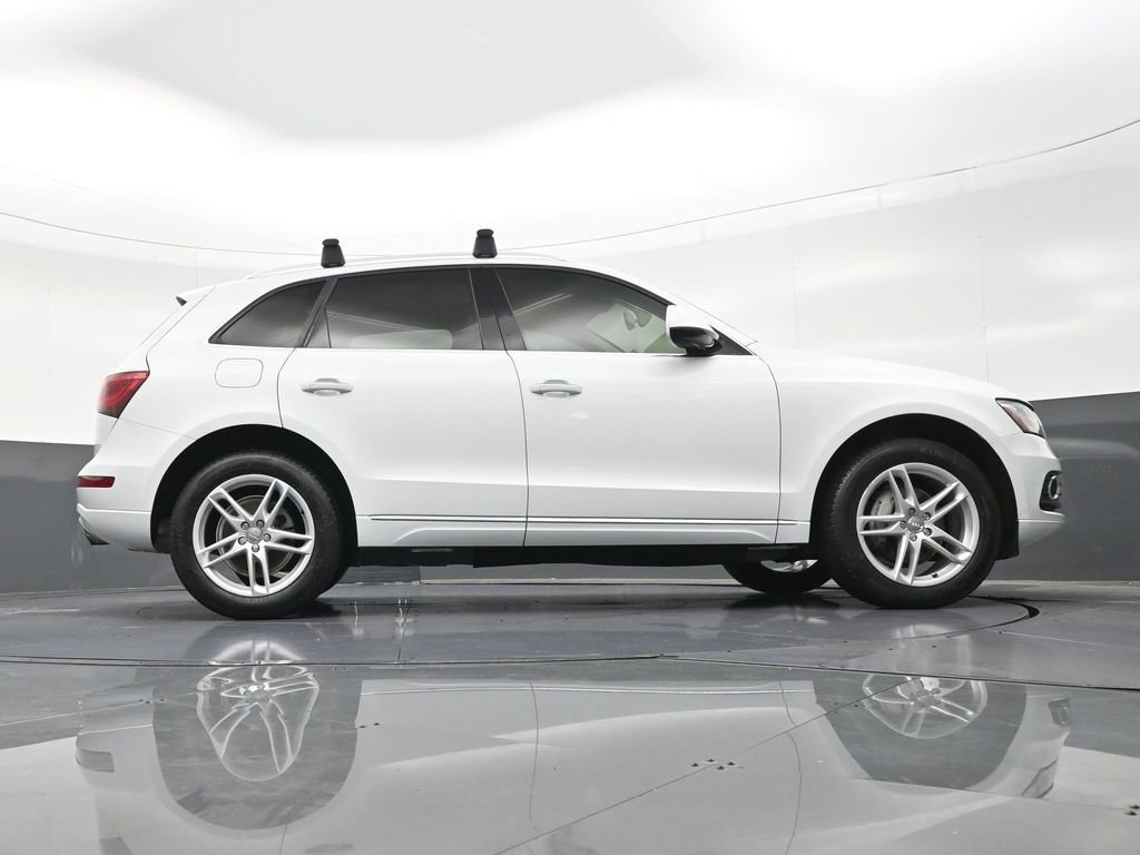 Used 2017 Audi Q5 2.0T Premium AWD/4WD image 31