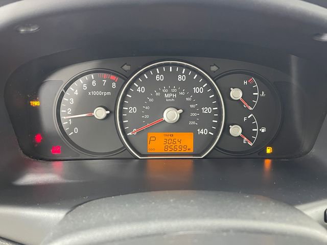 Used 2008 Kia Rondo LX w/ Convenience Pkg image 5