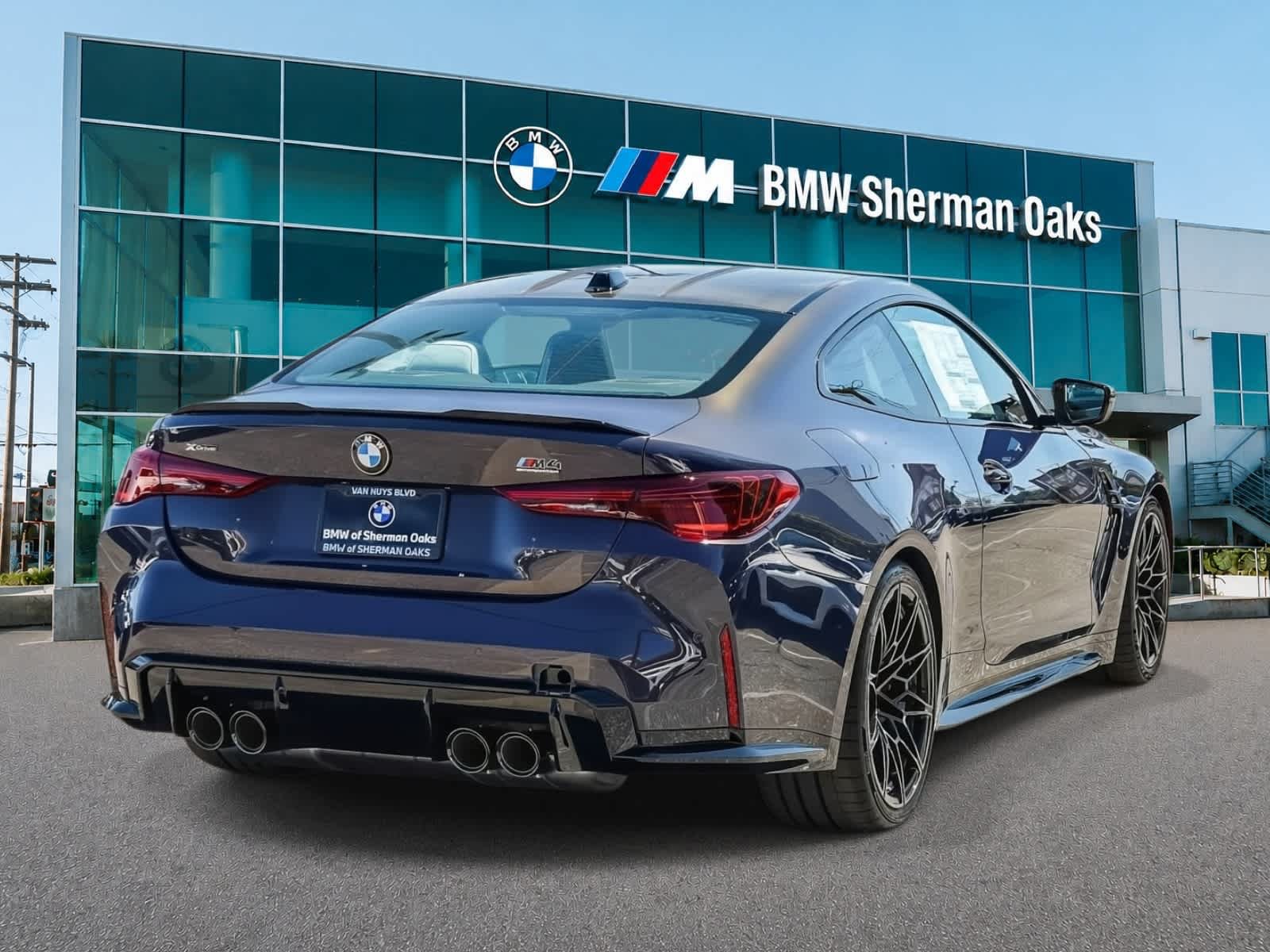 New 2027 BMW M4 xDrive Competition w/ Carbon Package AWD/4WD image 4