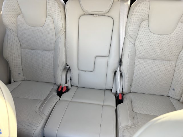 Used 2020 Volvo XC90 T6 Inscription w/ Protection Package Premier AWD/4WD image 11