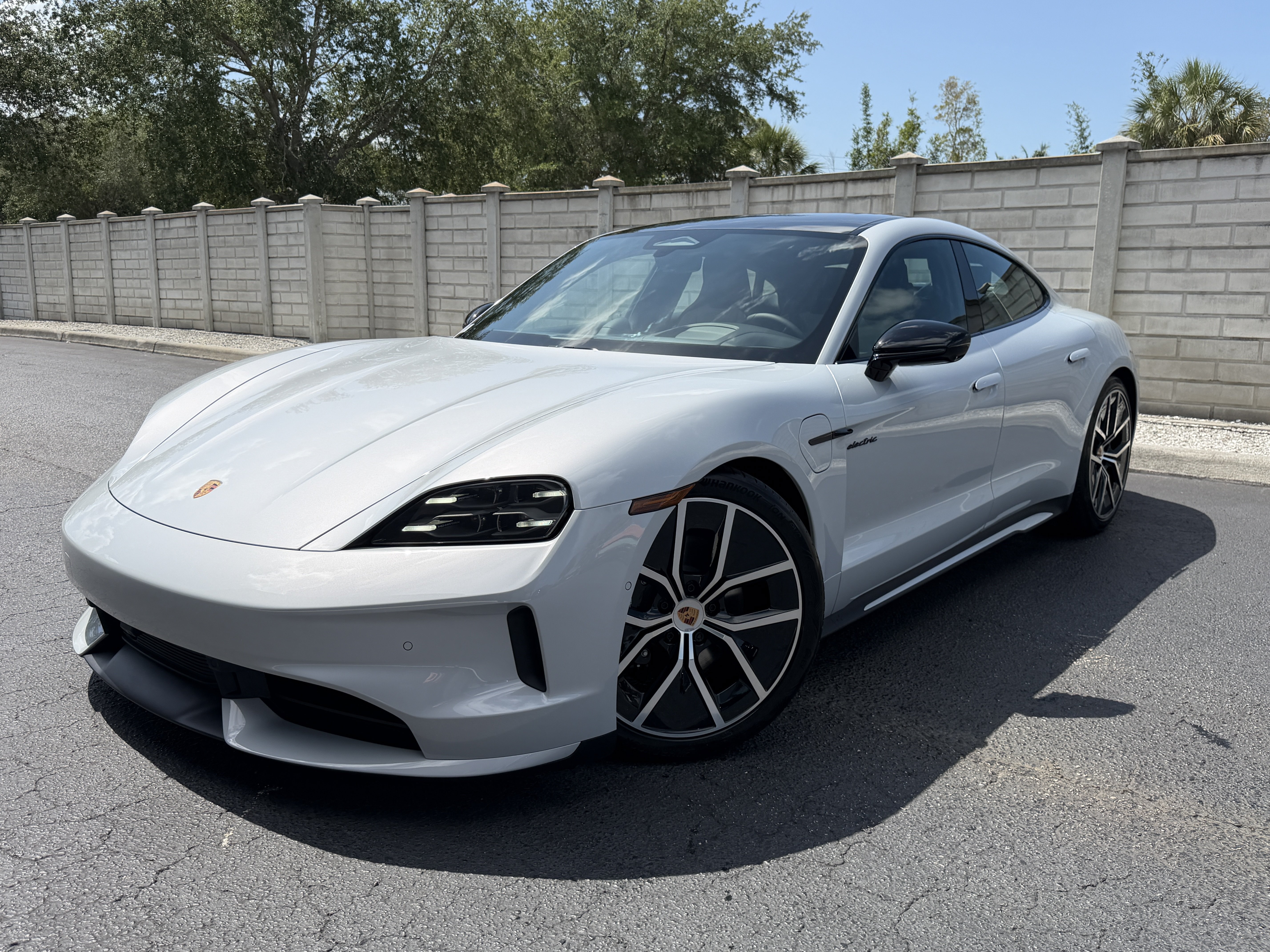 New 2026 Porsche Taycan AWD/4WD image 1