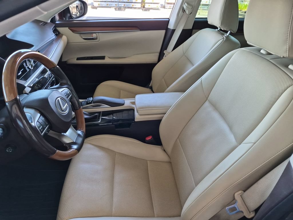 Used 2017 Lexus ES 300h w/ Navigation System Package FWD image 21