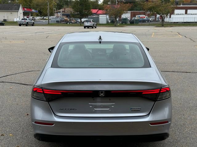 Used 2024 Honda Accord Touring image 6
