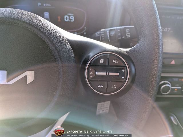 Used 2023 Kia Soul LX w/ LX Technology Package image 17