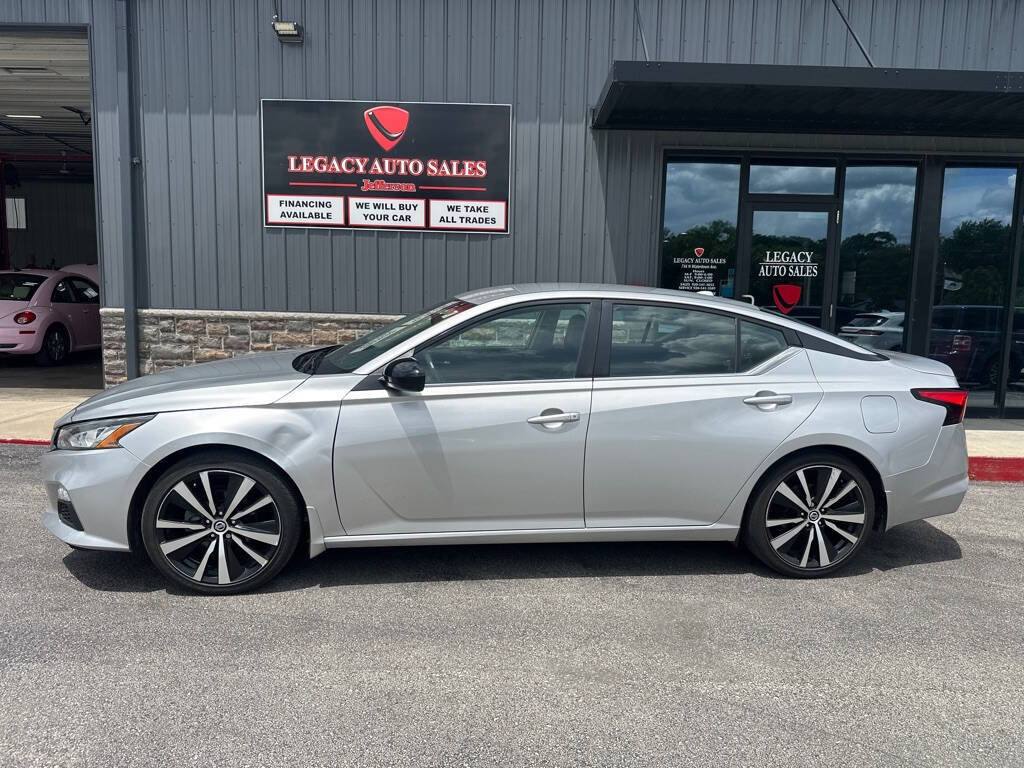 Used 2020 Nissan Altima 2.5 SR FWD image 2