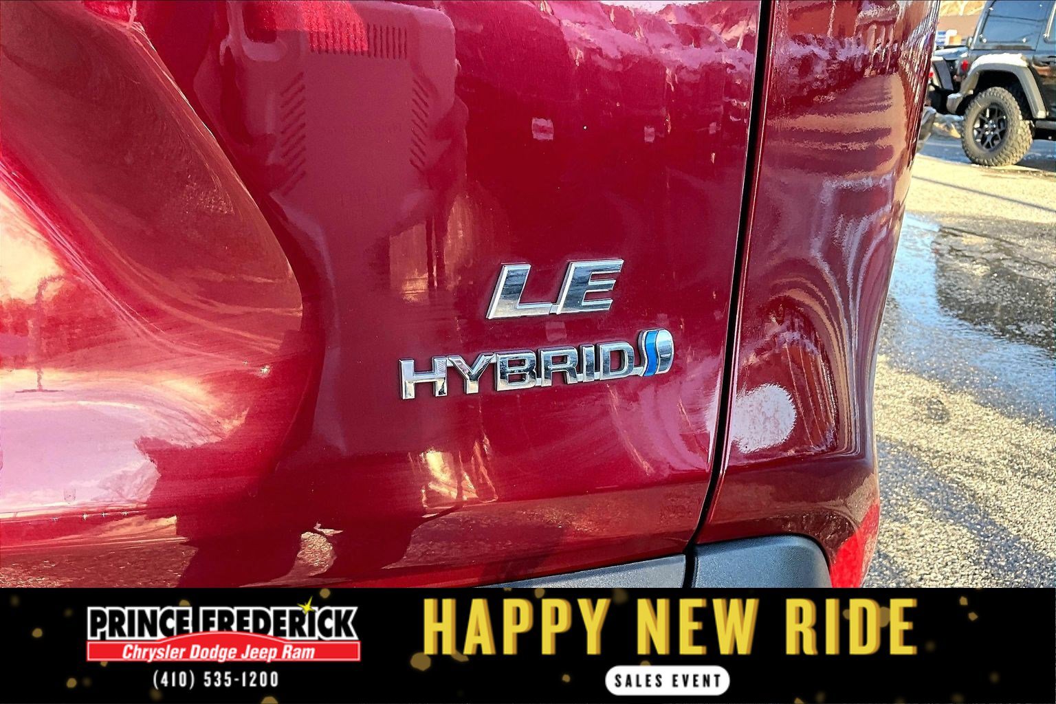 Used 2019 Toyota RAV4 LE image 8