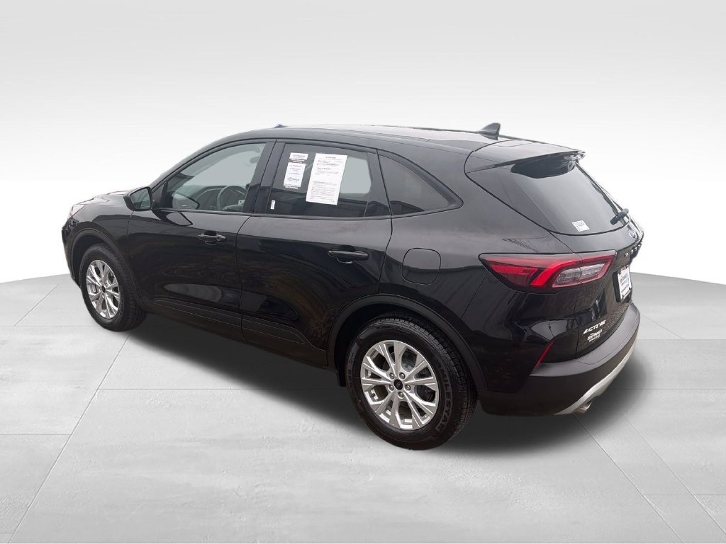 Used 2025 Ford Escape Active FWD image 3