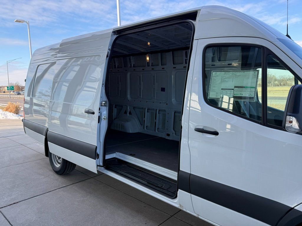 New 2025 Mercedes-Benz Sprinter 3500 image 22