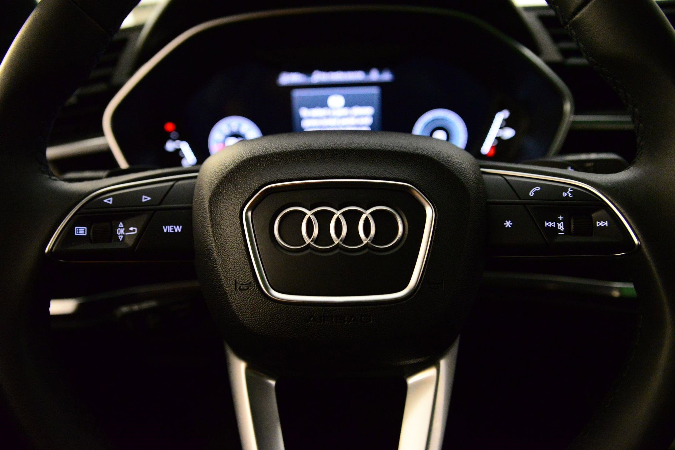 Certified 2025 Audi Q3 2.0T Premium Plus w/ Premium Plus Package image 31