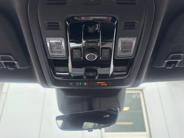 New 2026 Cadillac Escalade ESV Platinum Sport w/ LPO, ONYX Package image 25