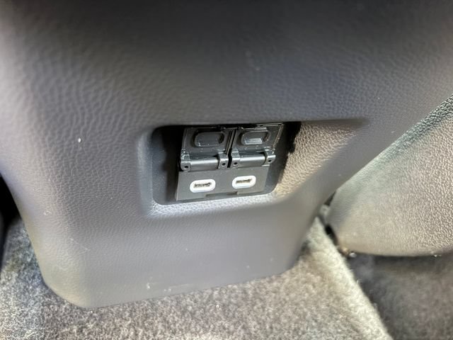 Used 2025 Toyota RAV4 XLE FWD image 9